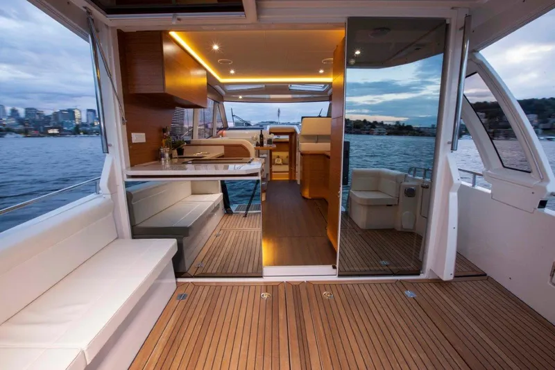 Pastiche Yacht Photos Pics 