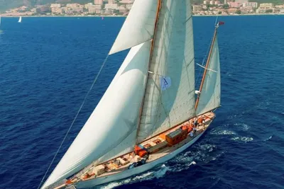 Camper & Nicholsons Classic 114FT Ketch