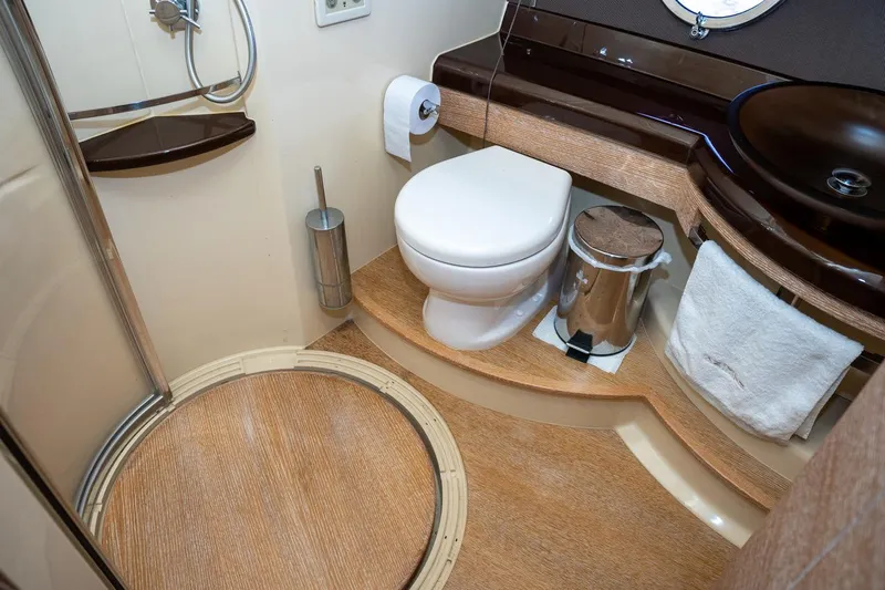 The Real D Yacht Photos Pics 