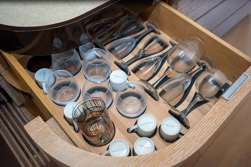 The Real D Yacht Photos Pics 