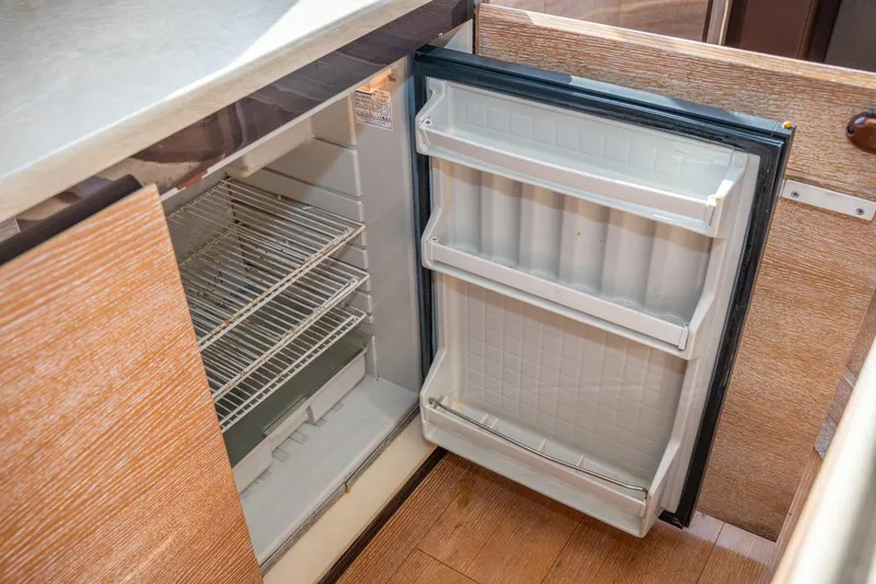 The Real D Yacht Photos Pics 