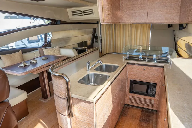 The Real D Yacht Photos Pics 