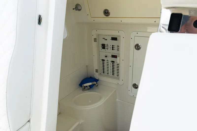  Yacht Photos Pics 2017 SeaVee 370z interior with control panel and compact sink.