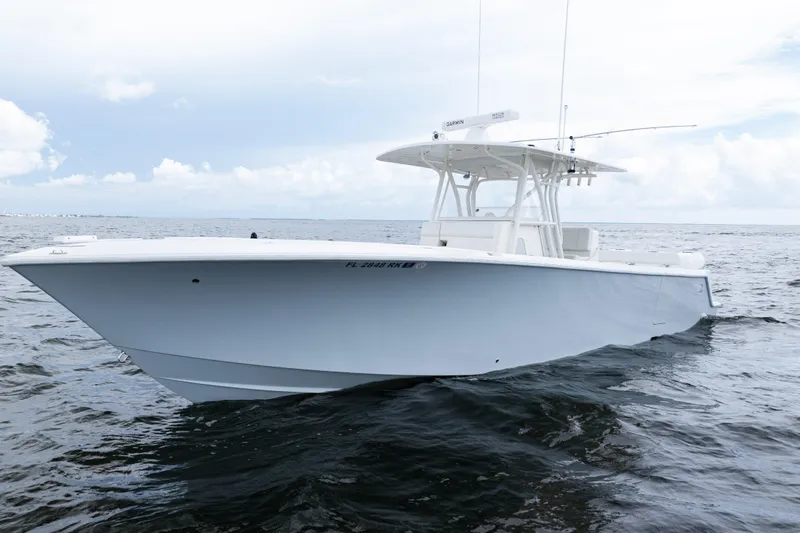  Yacht Photos Pics 2017 SeaVee 370z boat on open water under cloudy sky.