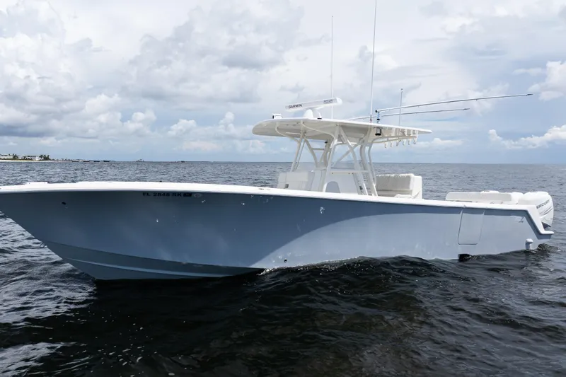  Yacht Photos Pics 2017 SeaVee 370z boat on open water under cloudy sky.