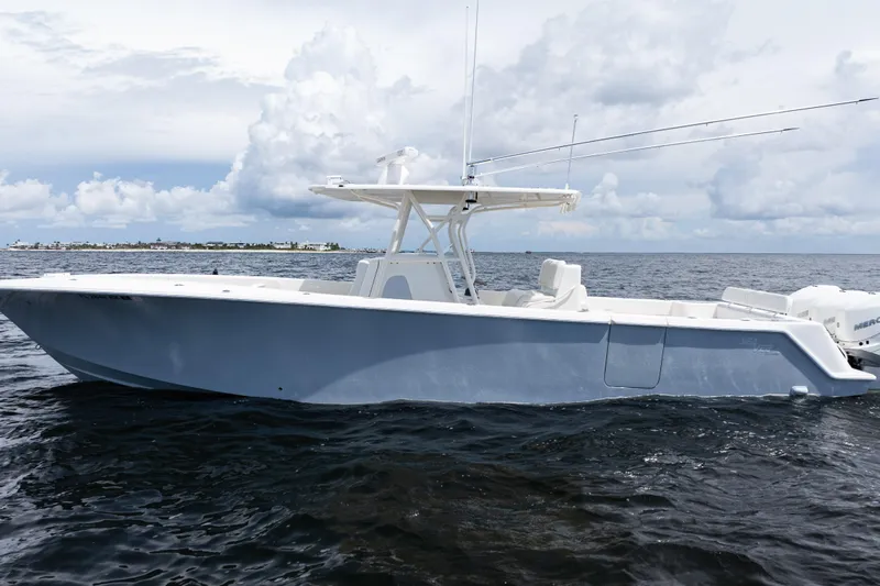  Yacht Photos Pics 2017 SeaVee 370z boat on open water under cloudy sky.