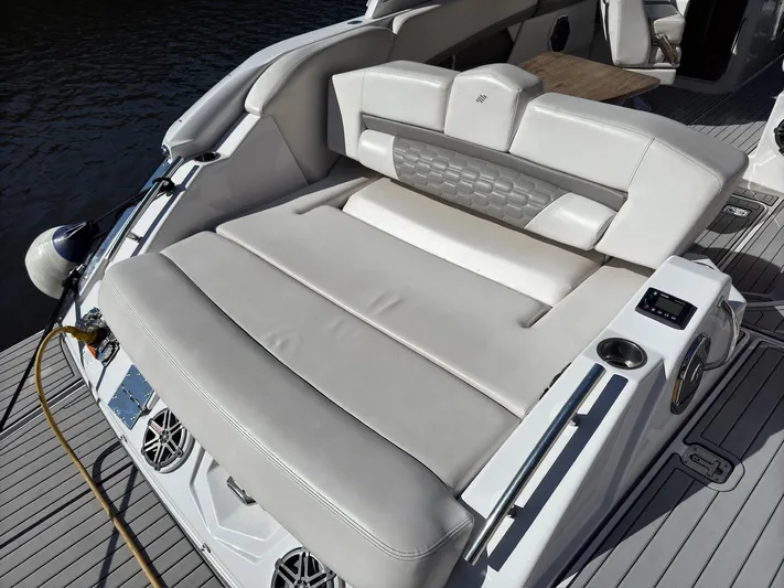The Good Life Yacht Photos Pics 2019 Four Winns H350 boat with luxurious seating and modern design.