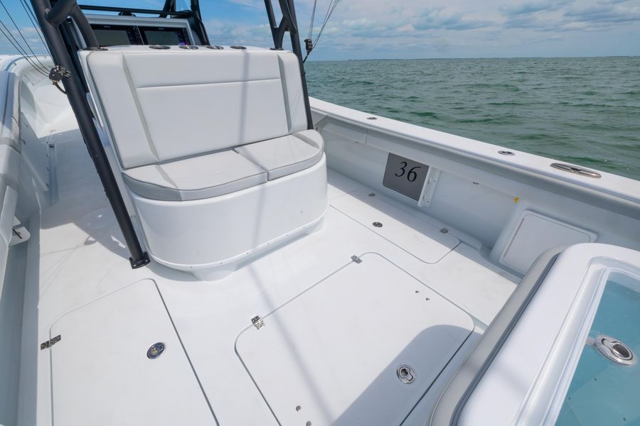 2023 Yellowfin 36 Offshore