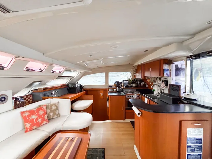  Yacht Photos Pics 2008 Leopard 46