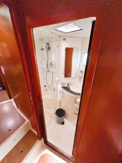  Yacht Photos Pics 2008 Leopard 46