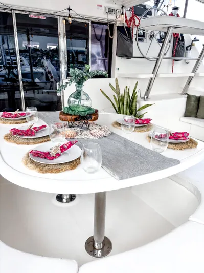  Yacht Photos Pics 2008 Leopard 46