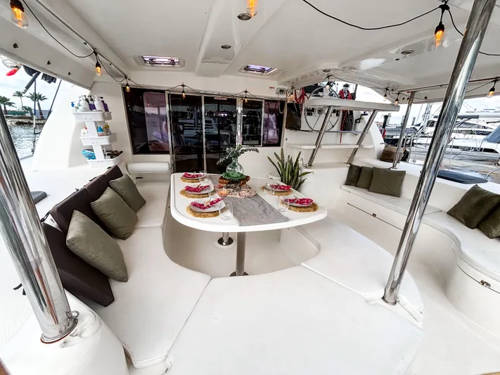  Yacht Photos Pics 2008 Leopard 46