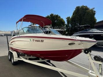 Chaparral 216 SSi Wide Tech