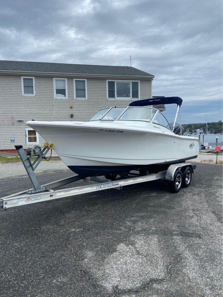 2018 Sea Hunt Escape 211 Le Bateaux Doubles Console à Vendre Yachtworld