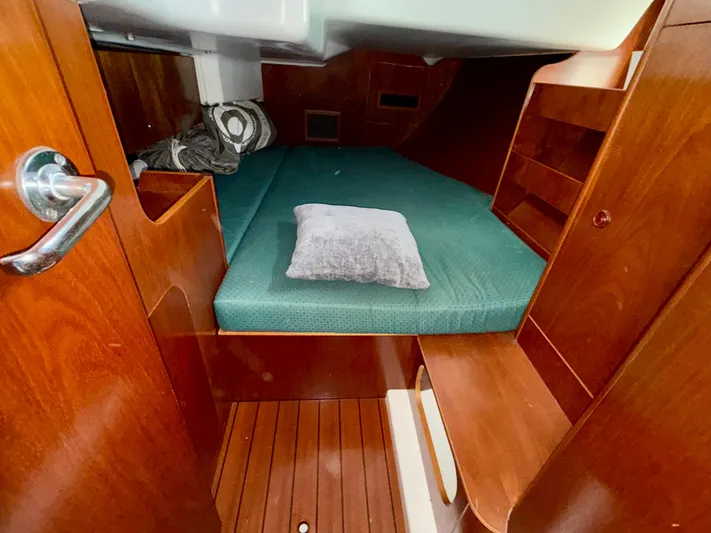 Razzmatazz Yacht Photos Pics 