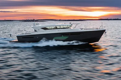 2018 Delta Powerboats 54 IPS CARBONFIBER
