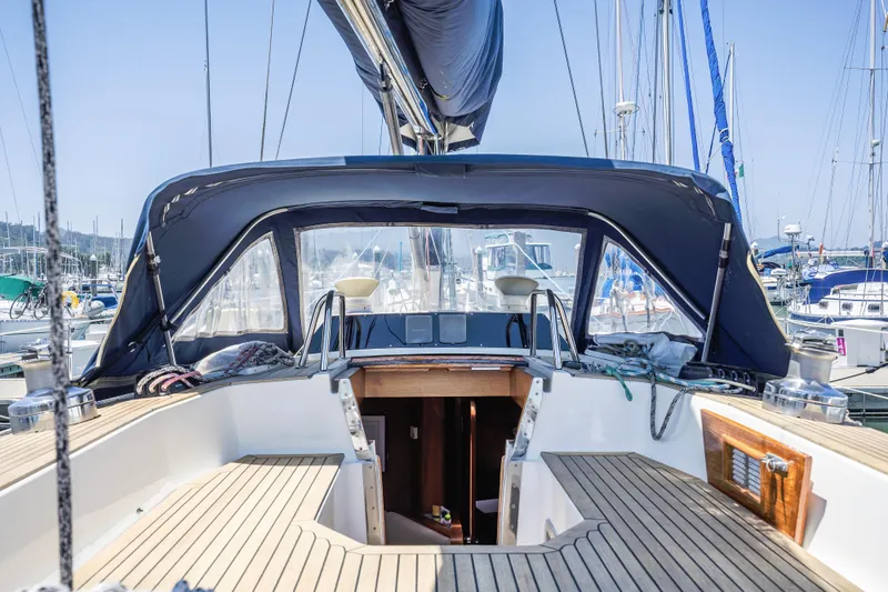 Hasard III Yacht Photos Pics Forward cockpit