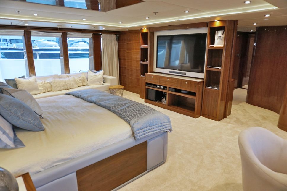 SEABREEZE Motor Yachts for sale YachtWorld