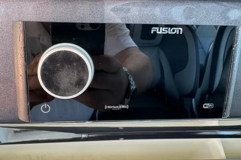  Yacht Photos Pics Fusion audio system in a 2022 Galeon 325 GTO yacht, featuring SiriusXM and WiFi connectivity.