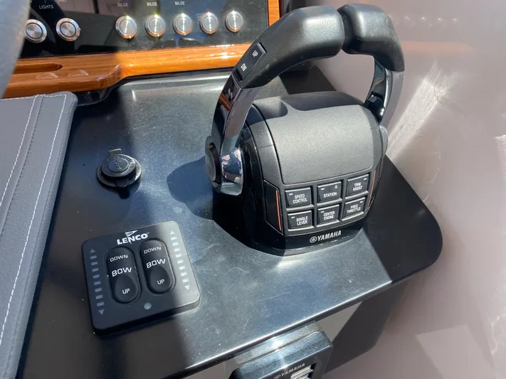 El Capitan Yacht Photos Pics 2019 Tiara Sport 34 LX