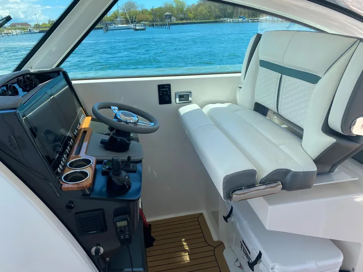 El Capitan Yacht Photos Pics 2019 Tiara Sport 34 LX