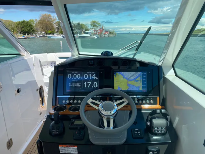 El Capitan Yacht Photos Pics 2019 Tiara Sport 34 LX