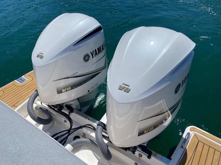 El Capitan Yacht Photos Pics 2019 Tiara Sport 34 LX