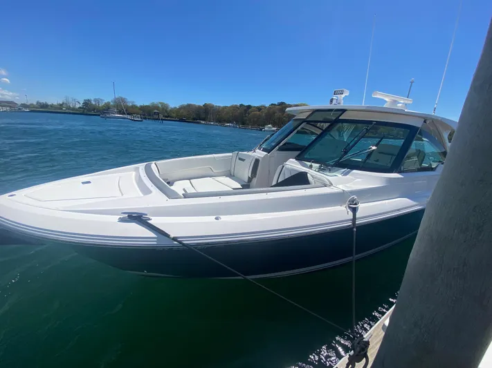 El Capitan Yacht Photos Pics 2019 Tiara Sport 34 LX