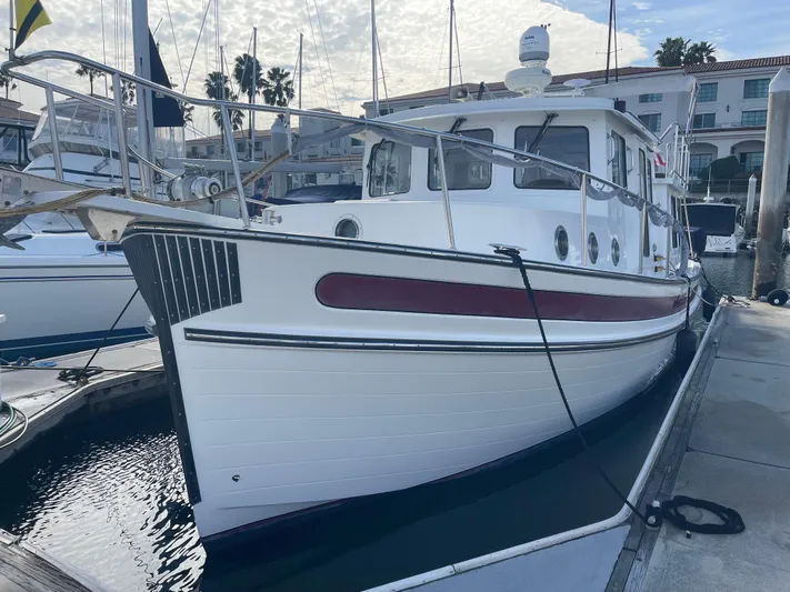 Moon River Yacht Photos Pics 