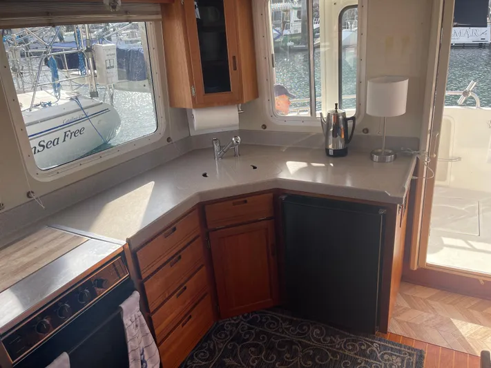 Moon River Yacht Photos Pics 