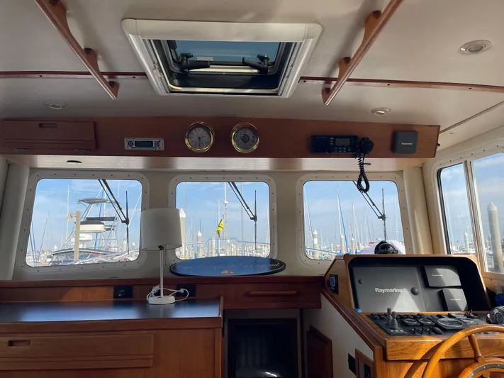 Moon River Yacht Photos Pics 