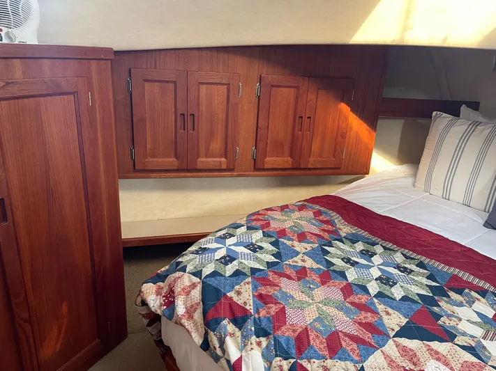 Moon River Yacht Photos Pics 