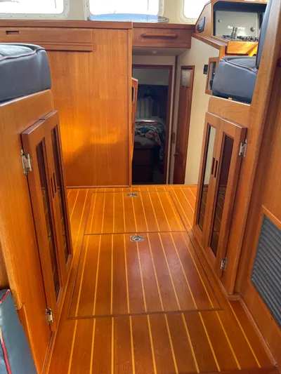 Moon River Yacht Photos Pics 