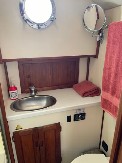 Moon River Yacht Photos Pics 