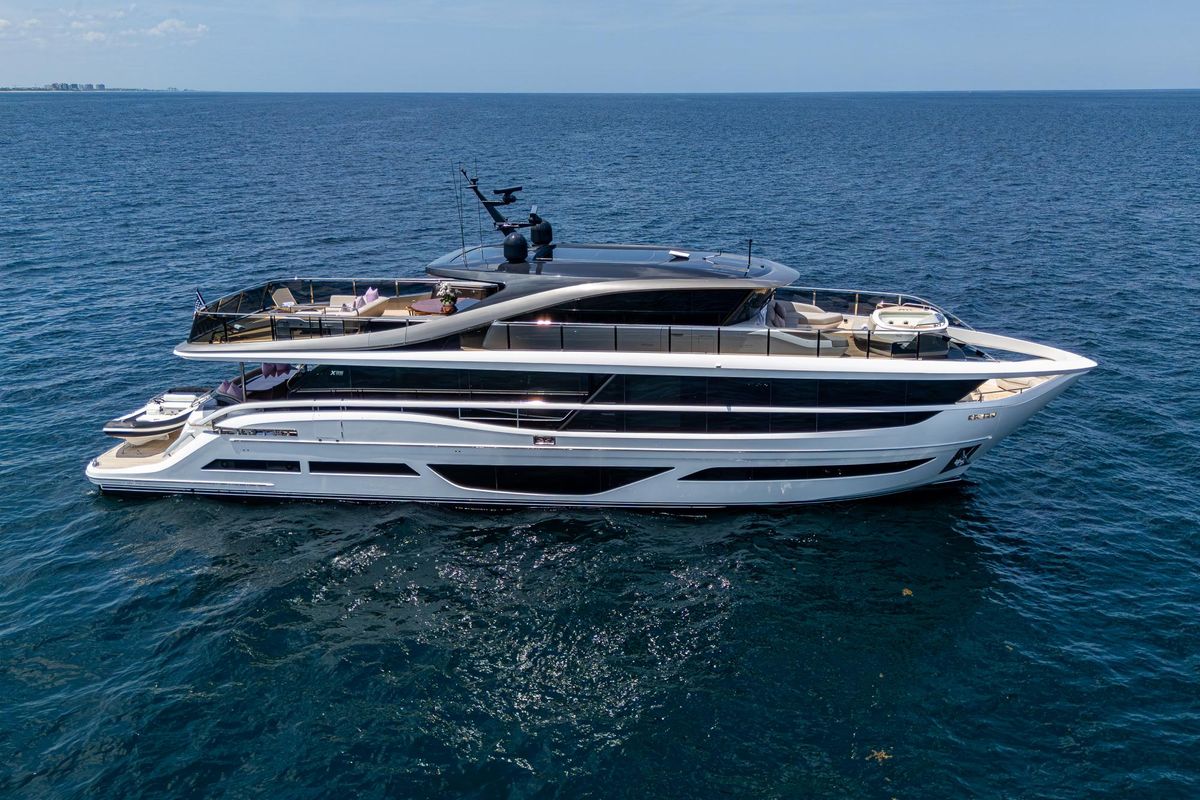 2022 Princess 95 