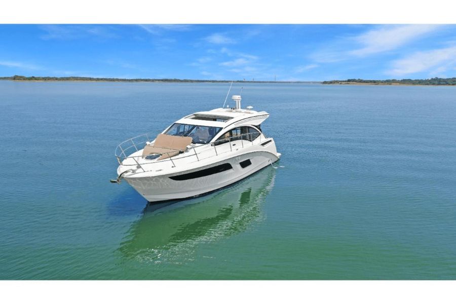 2017 Sea Ray 400 Sundancer
