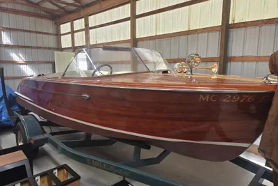 Custom Chris Craft 19 Capri