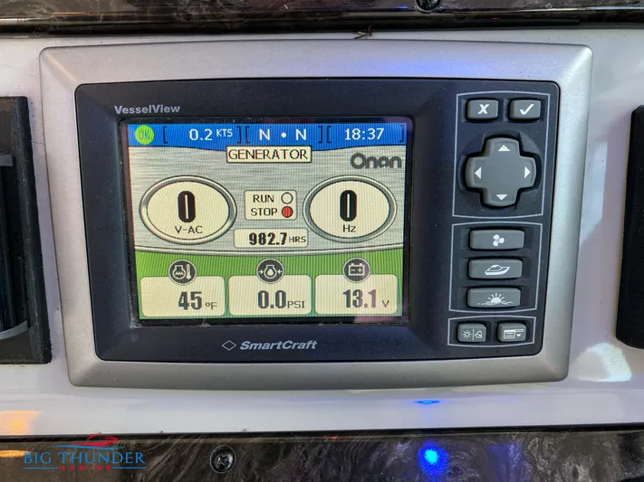  Yacht Photos Pics SmartCraft VesselView display on 2010 Sea Ray 470 Sundancer showing generator status.