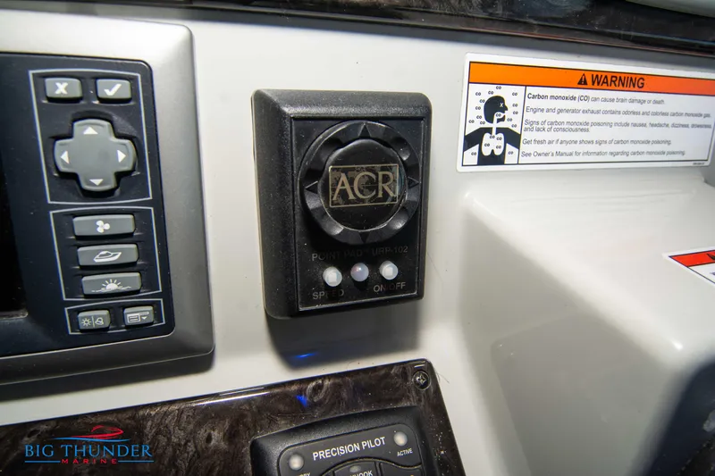  Yacht Photos Pics Control panel of a 2010 Sea Ray 470 Sundancer yacht with ACR and Precision Pilot.