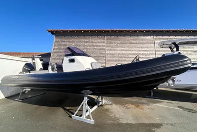 2019 Brig Eagle 8