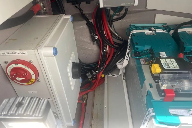 Voyager Yacht Photos Pics Electrical system of a 2023 Bali 5.4, featuring batteries and wiring components.