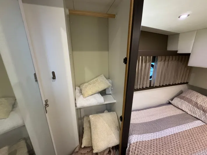 Casa De Luz Yacht Photos Pics 