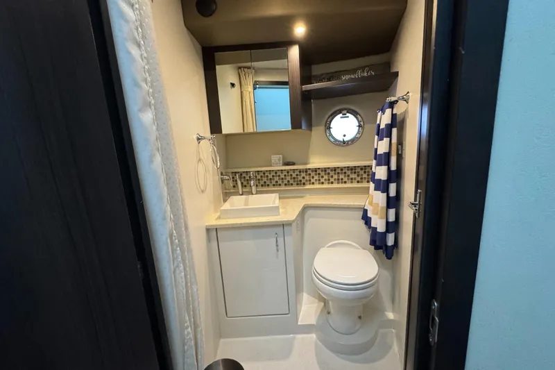 Casa De Luz Yacht Photos Pics 