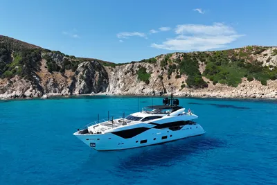 Sunseeker 116 Yacht
