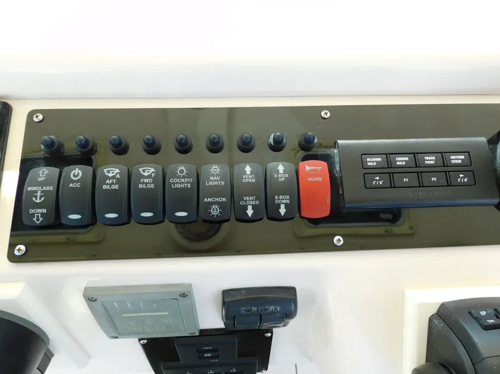 Reel 2 Me Yacht Photos Pics 