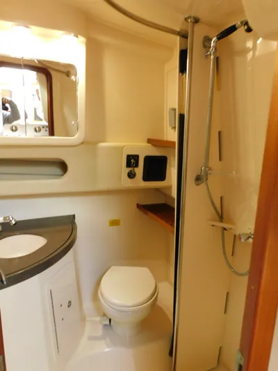 Reel 2 Me Yacht Photos Pics 