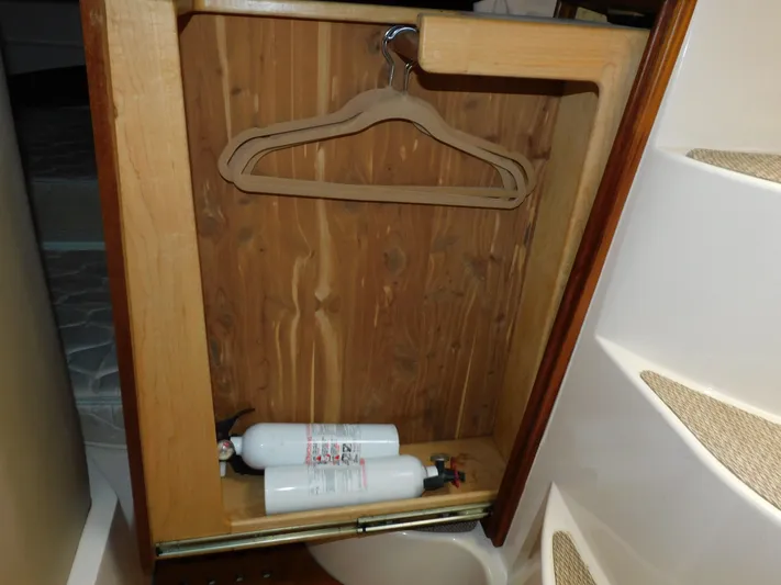 Reel 2 Me Yacht Photos Pics 