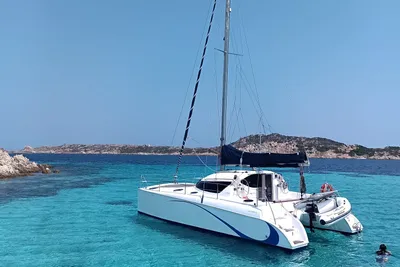 2012 Lady Hawke LH 33 cabin