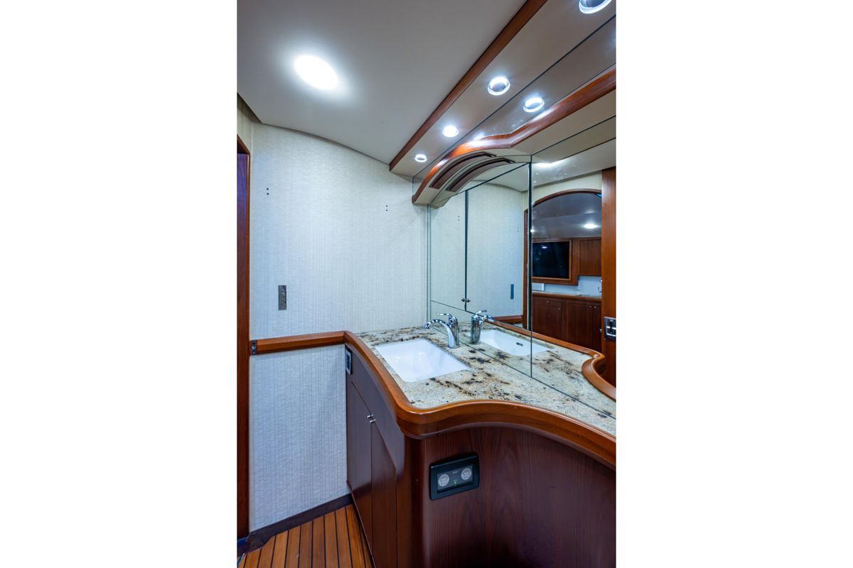 2017 French Yachts 54 