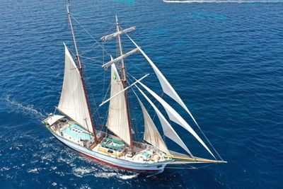 Custom Topsail Schooner